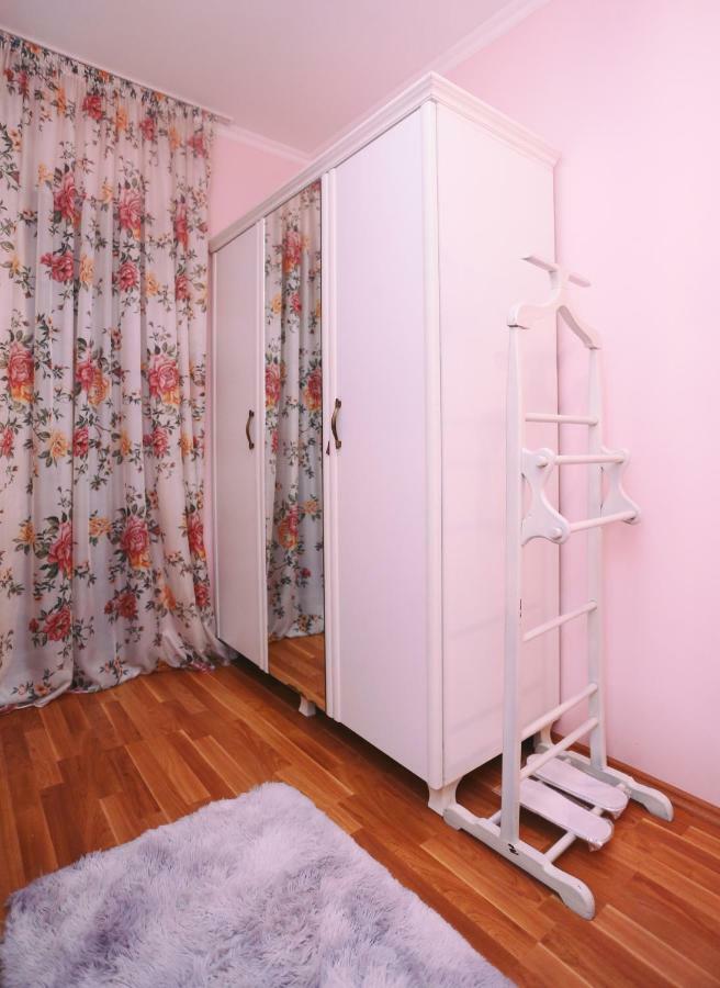 Apartment On Freedom Square Diuma Street Tbiliszi Kültér fotó